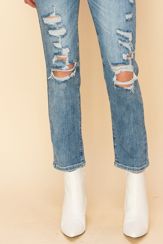 HIGH RISE STRETCH DISTRESSED MOM JEANS